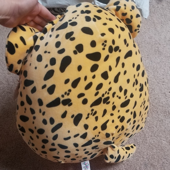 🌟LARGE 16"🌟 Lexie Cheetah Squishmallow - Valentine Special Edition - Picture 2 of 6
